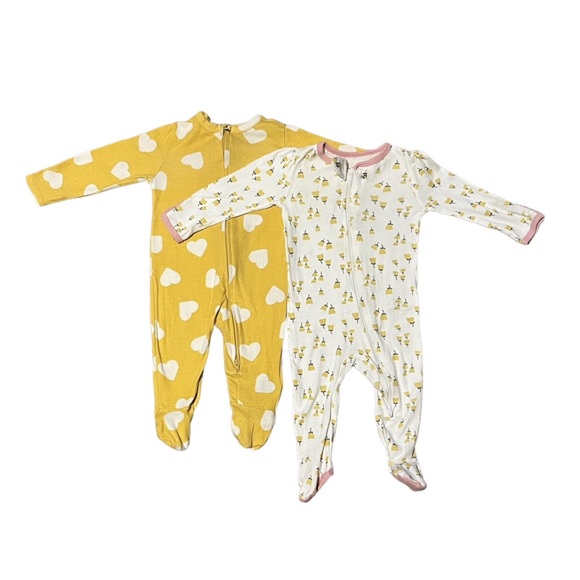 2 Pack Girls 3-6M Zip Up Pajama Bundle - Picture 1 of 3